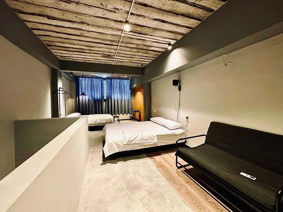 Contacten van Georgetown Landed Guest House Wl